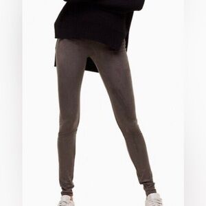 Aritzia Wilfred Free Daria Faux Suede Pant sz small